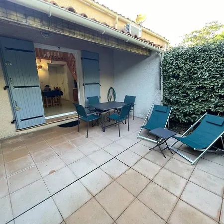 Calme A Agde, Proche Plage, Avec Terrasse Ombragee Et Parking Prive - Fr-1-723-101 *