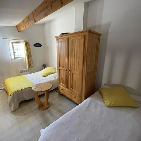 Apartment Calme A Agde, Proche Plage, Avec Terrasse Ombragee Et Parking Prive - Fr-1-723-101 *